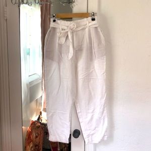 Loft Linen and Cotton White Capri Pants